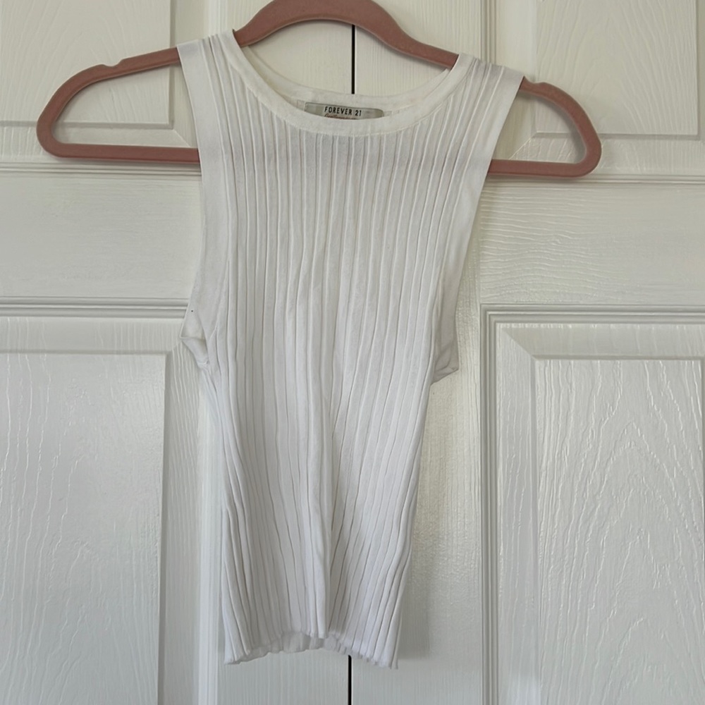 Forever 21 white sweater knit tank size small
